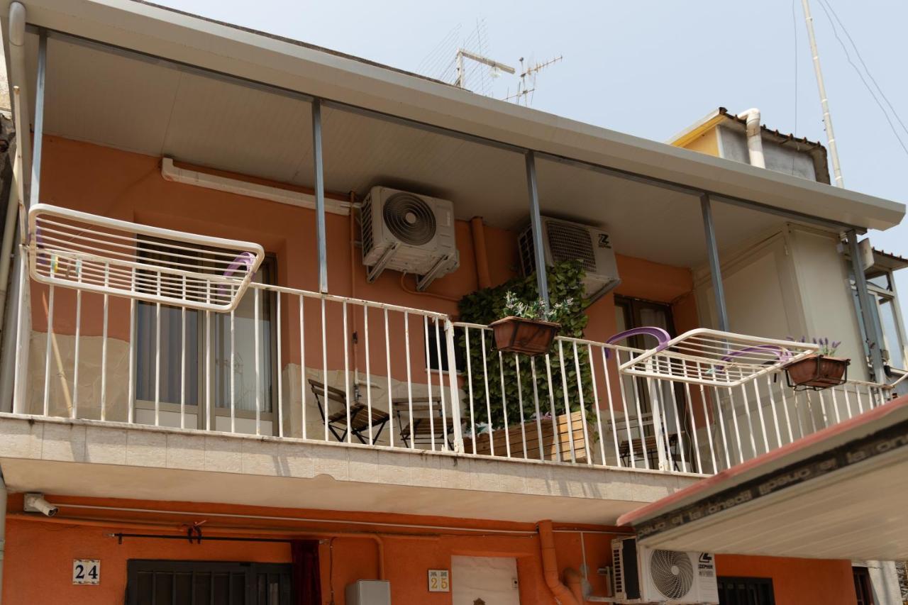 Villa Cortile Pace Aeroporto di Catania Fontana Rossa Esterno foto
